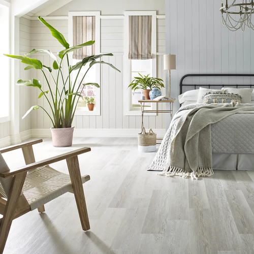 Tallahassee, FL home with neutral LVP floors